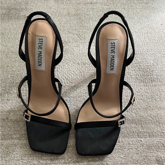 Steve Madden Black Sandals - Picture 2 of 3